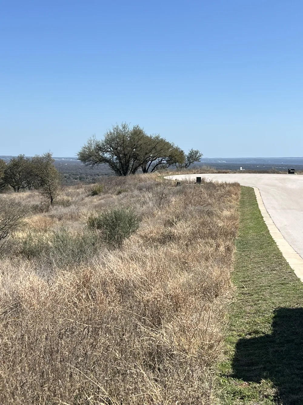 25 Southview Court Kingsland, TX 78639