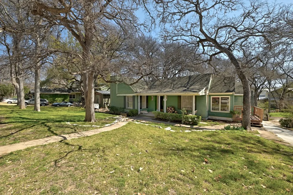 2007 Sharon Lane Austin, TX 78703