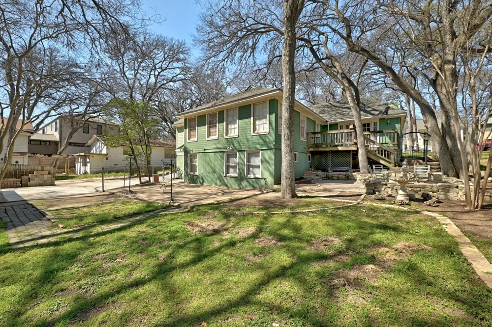 2007 Sharon Lane Austin, TX 78703