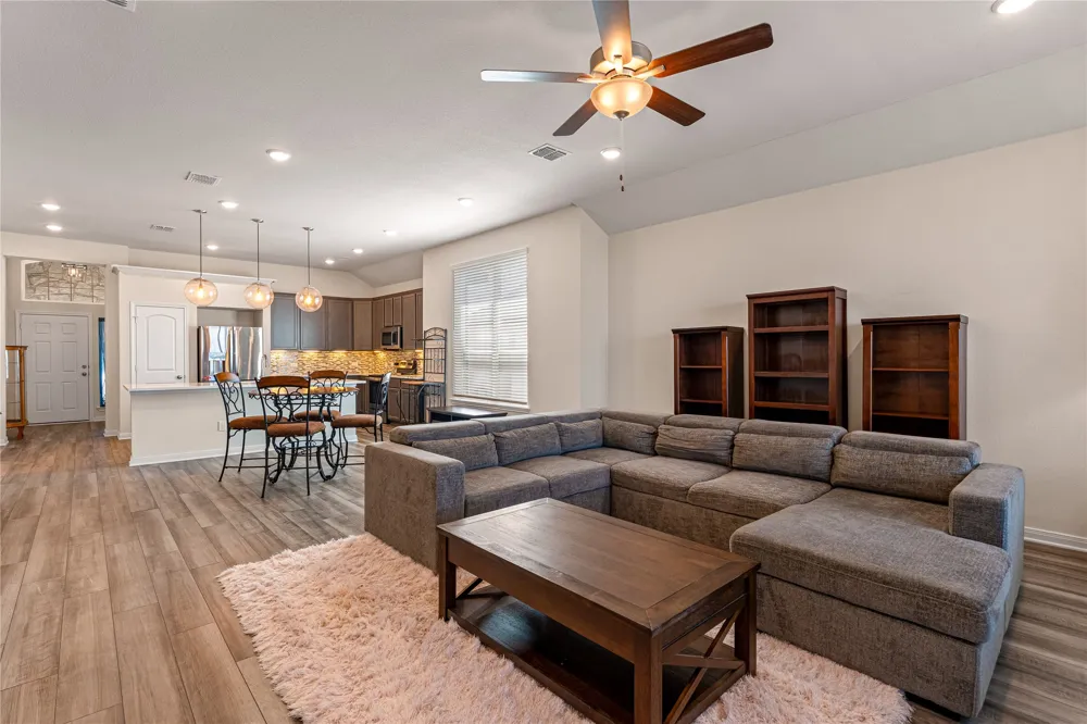 3205 Zabel Drive Lorena, TX 76655