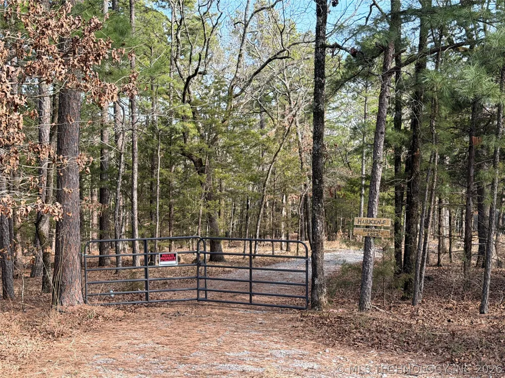 1083 AVENUE Red Oak, OK 74563
