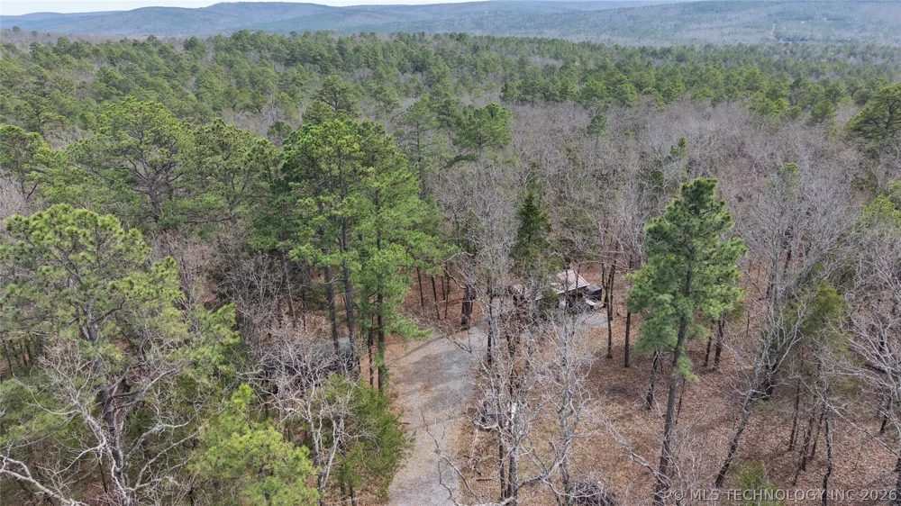 1083 AVENUE Red Oak, OK 74563