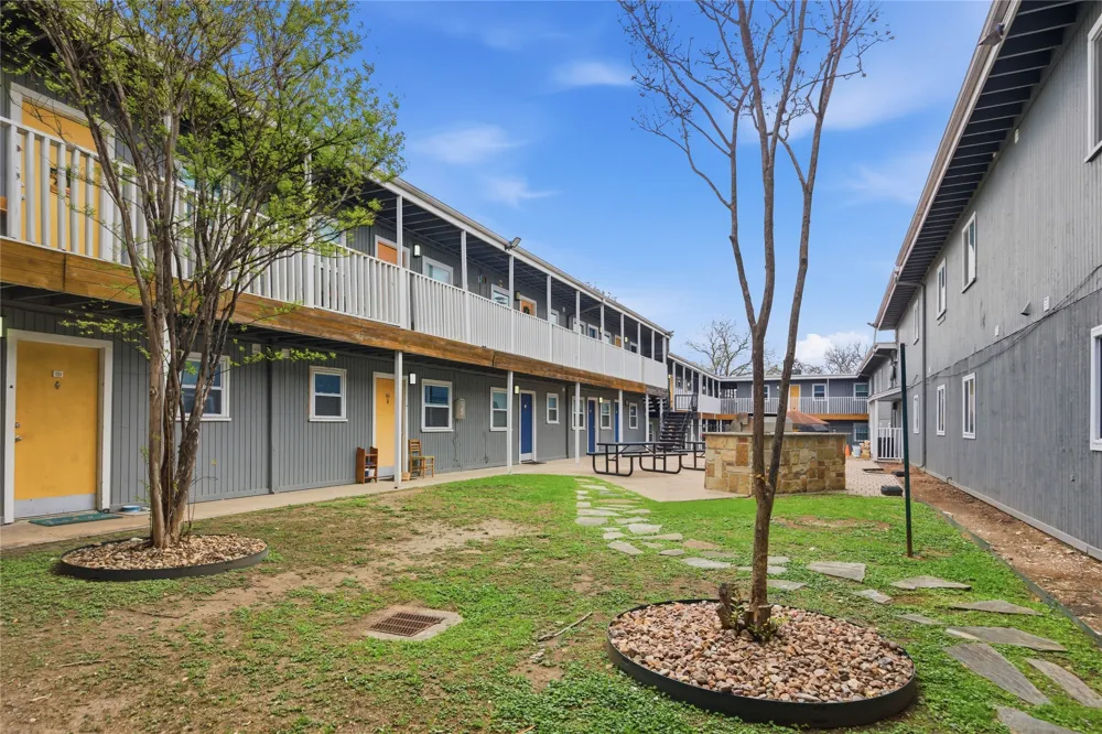 2401 Manor Road #232 Austin, TX 78722