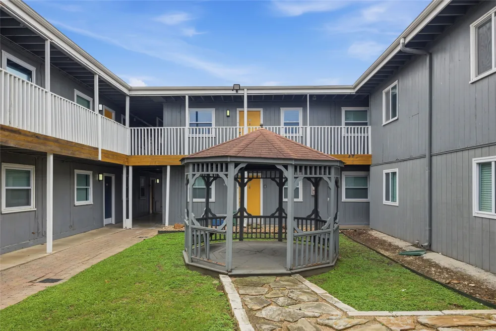 2401 Manor Road #232 Austin, TX 78722