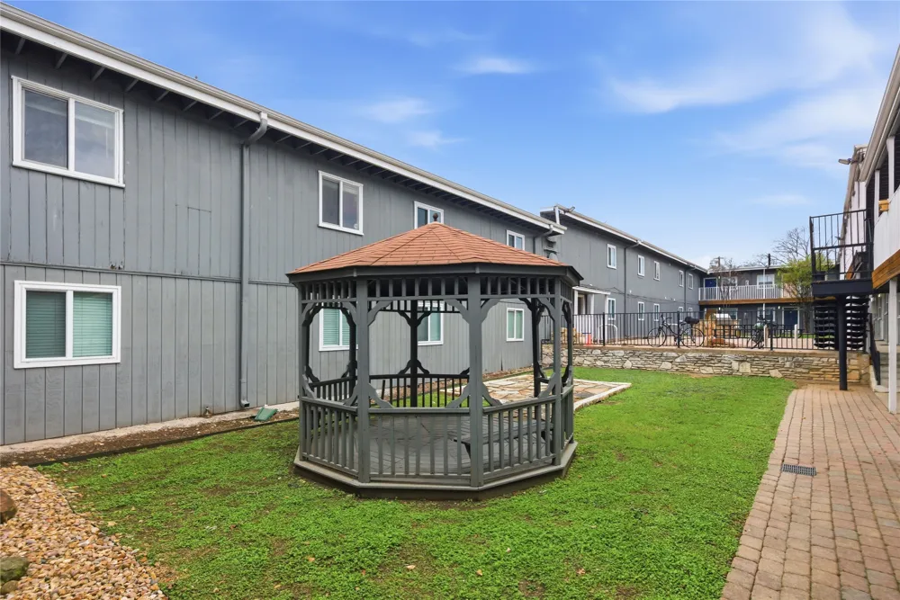 2401 Manor Road #232 Austin, TX 78722