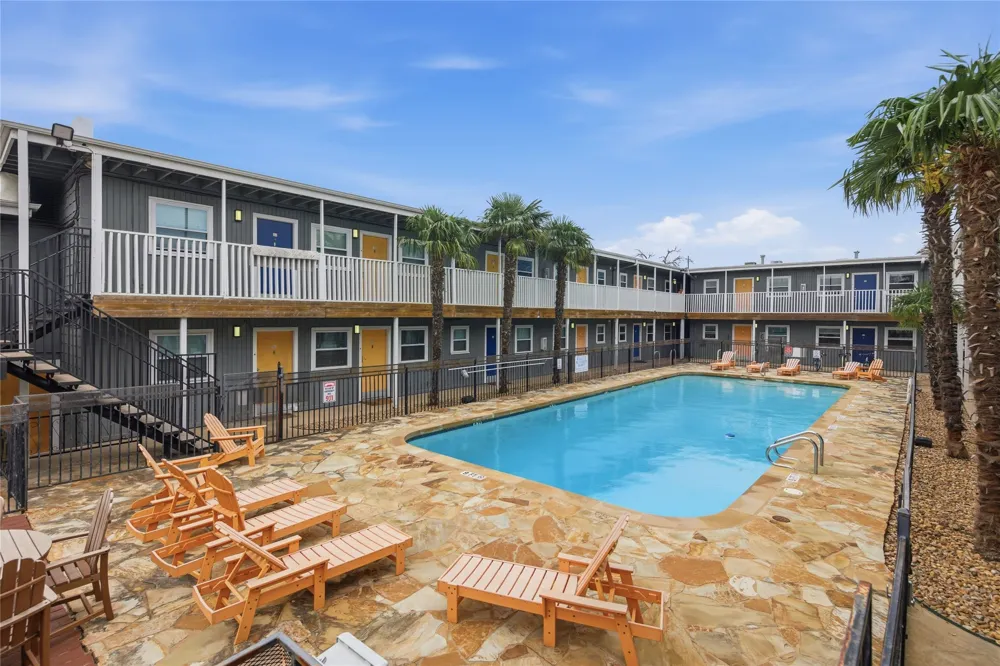 2401 Manor Road #232 Austin, TX 78722