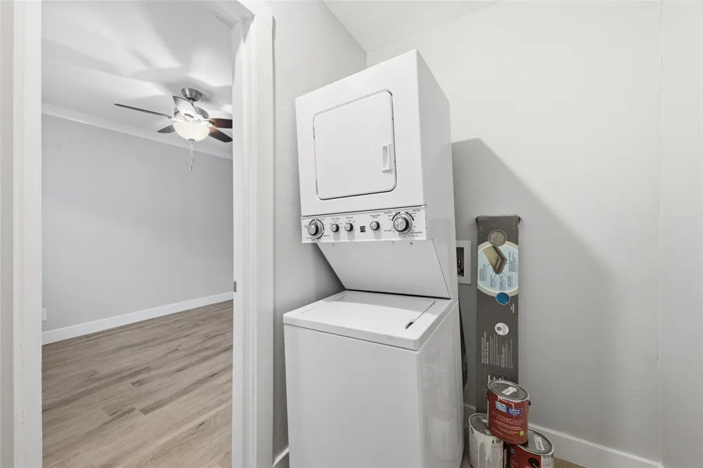 2401 Manor Road #232 Austin, TX 78722
