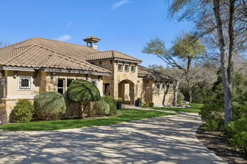 358 Mariposa Loop