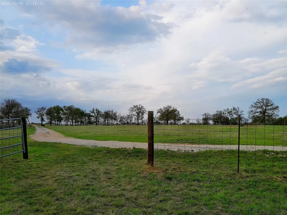 1042 Los Ranchitos Road Cameron, TX 76567