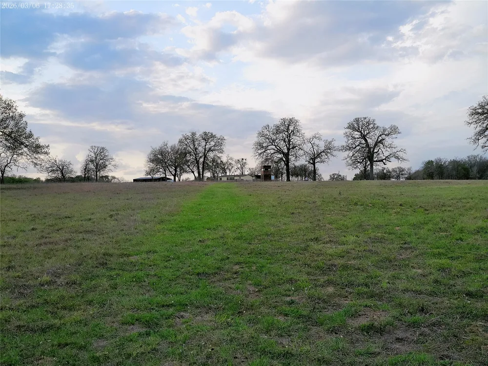 1042 Los Ranchitos Road Cameron, TX 76567
