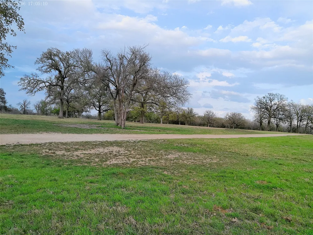1042 Los Ranchitos Road Cameron, TX 76567