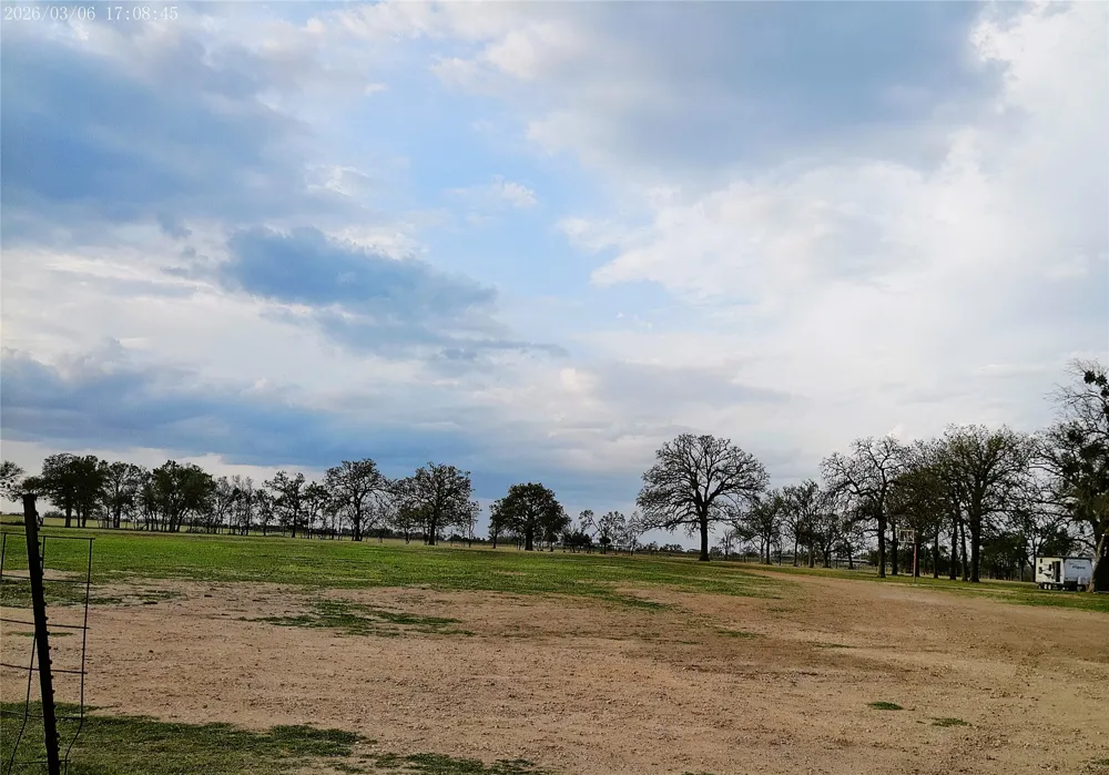 1042 Los Ranchitos Road Cameron, TX 76567