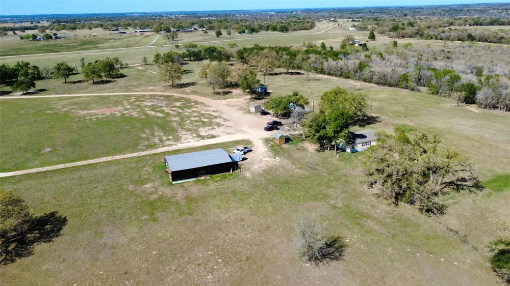 1042 Los Ranchitos Road Cameron, TX 76567