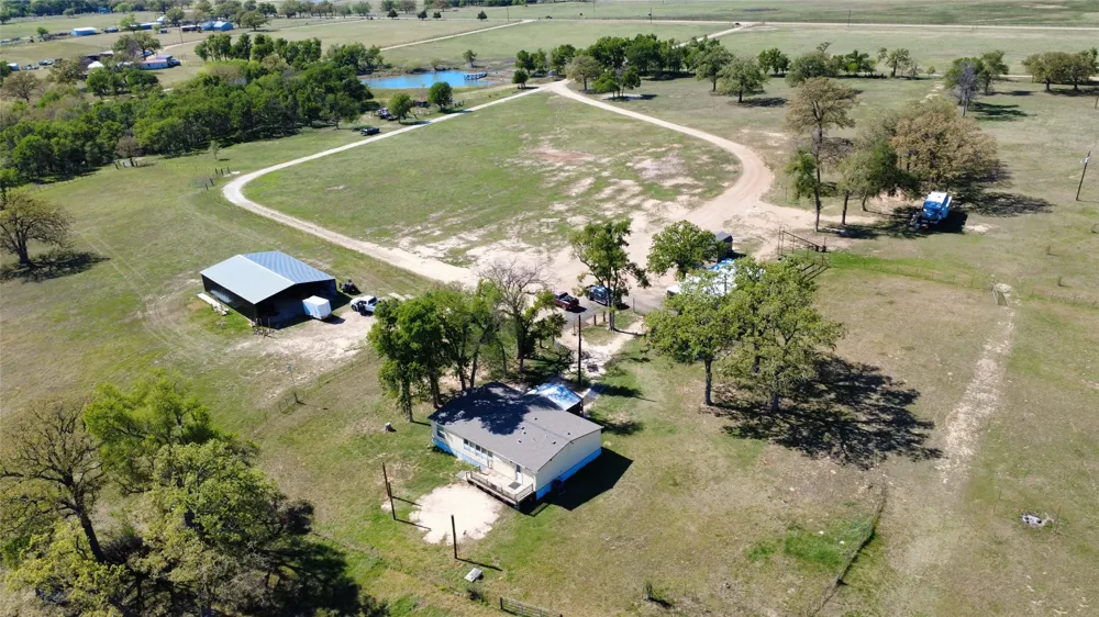 1042 Los Ranchitos Road Cameron, TX 76567