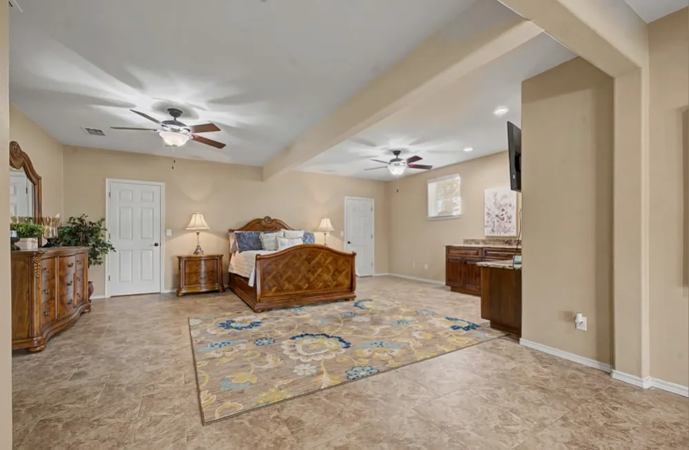 243 Riverbirch Browndell, TX 75931