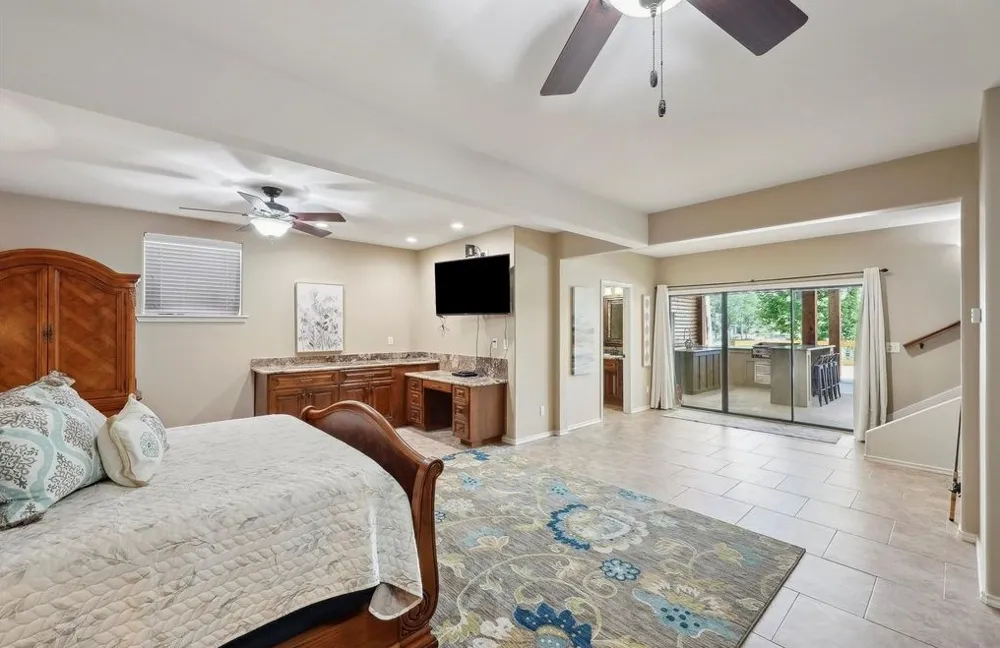 243 Riverbirch Browndell, TX 75931