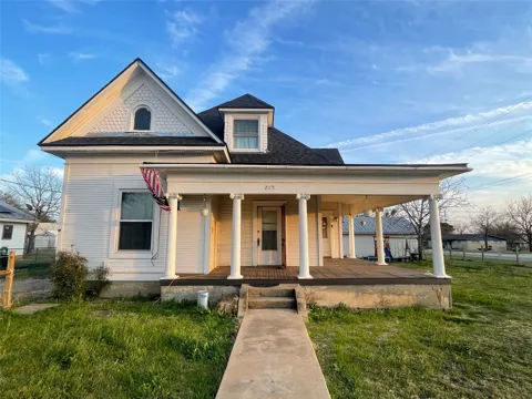 215 W Main Street
