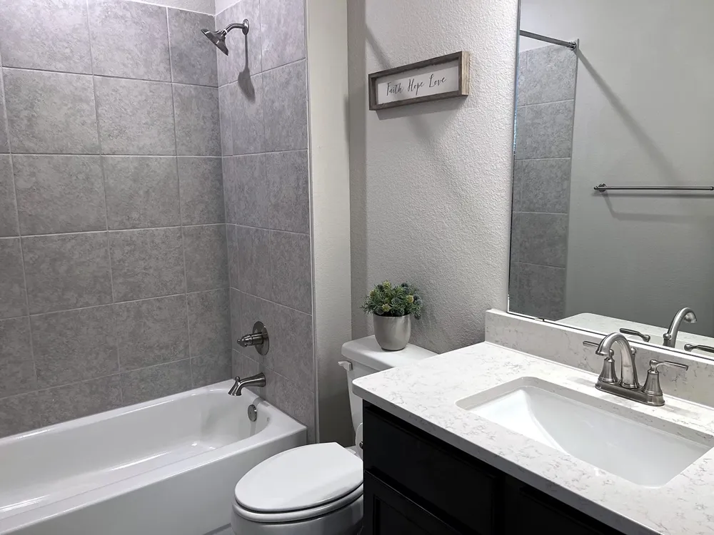131 Ace Lane #101 San Marcos, TX 78666