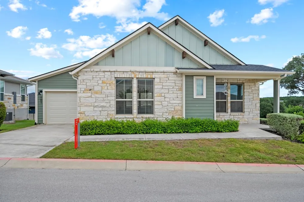 131 Ace Lane #101 San Marcos, TX 78666