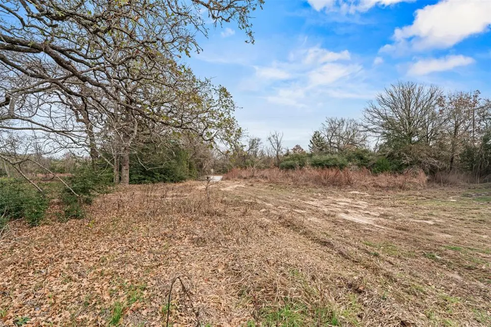 11423 HWY 77 Lexington, TX 78947