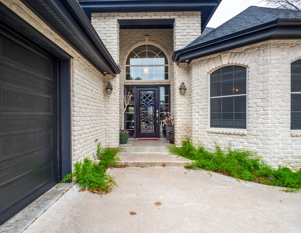 415 Saint Andrews Street Meadowlakes, TX 78654