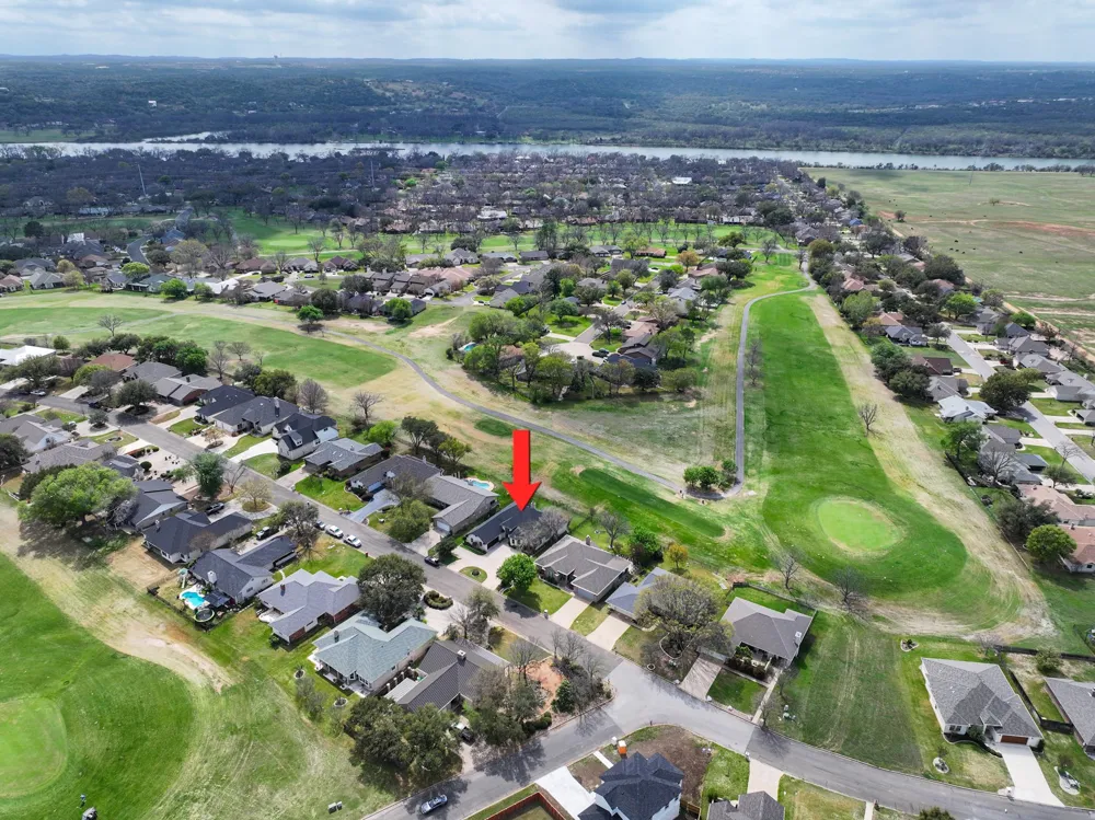 415 Saint Andrews Street Meadowlakes, TX 78654