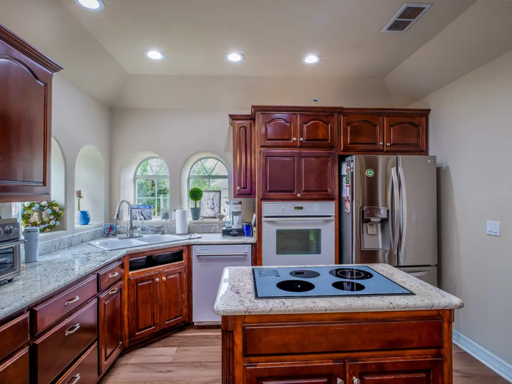 415 Saint Andrews Street Meadowlakes, TX 78654