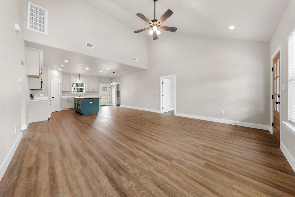103 Lentz Main Street Red Rock, TX 78662
