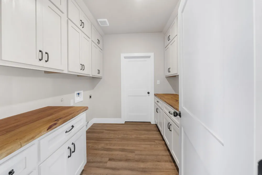 103 Lentz Main Street Red Rock, TX 78662