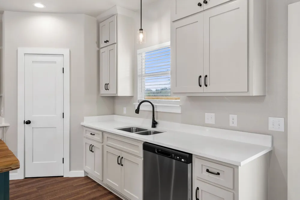 103 Lentz Main Street Red Rock, TX 78662