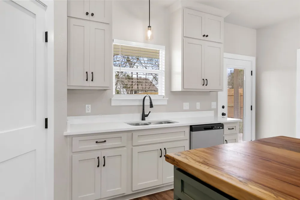 103 Lentz Main Street Red Rock, TX 78662