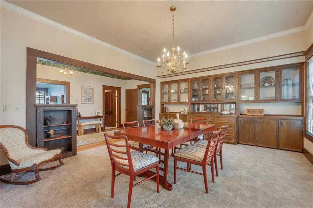 501 W Buck Street Caldwell, TX 77836
