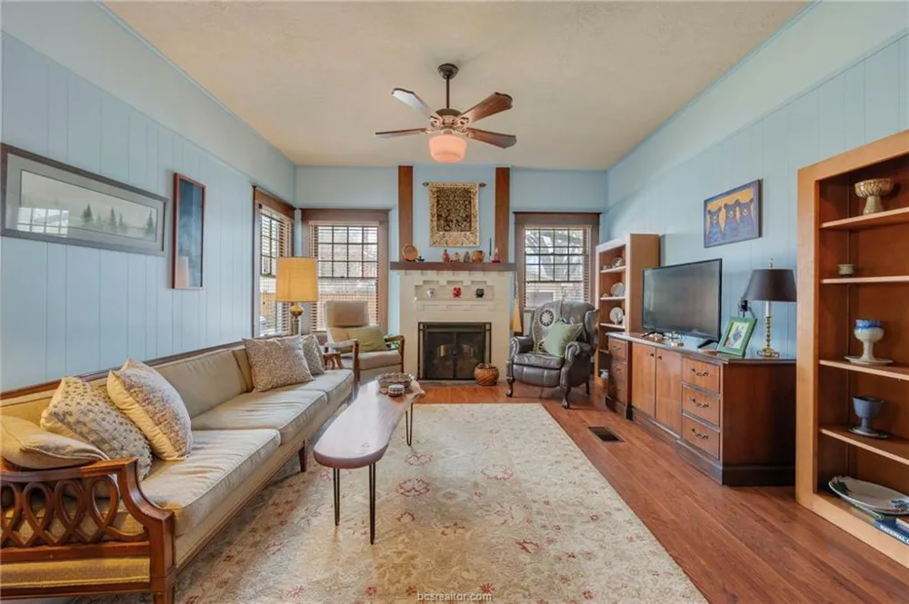501 W Buck Street Caldwell, TX 77836