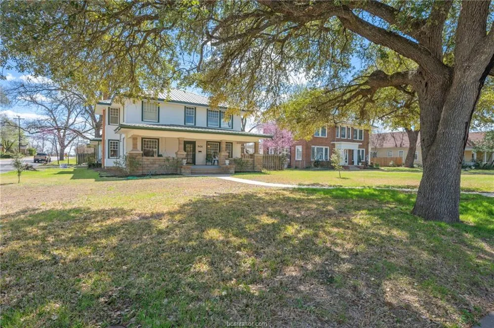 501 W Buck Street Caldwell, TX 77836