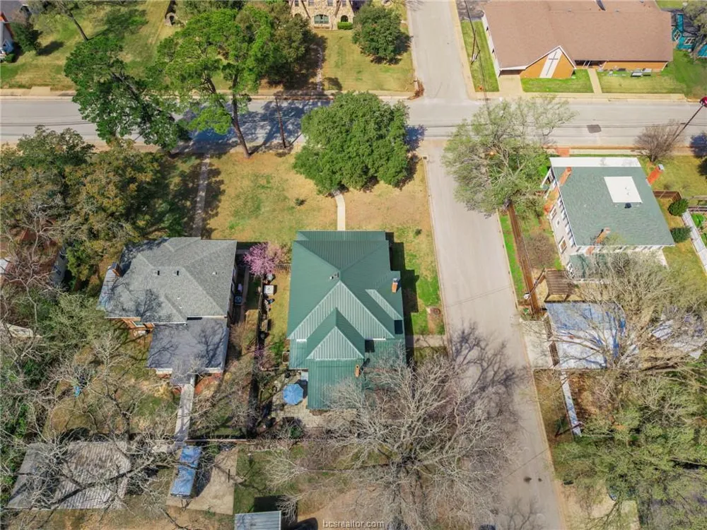 501 W Buck Street Caldwell, TX 77836