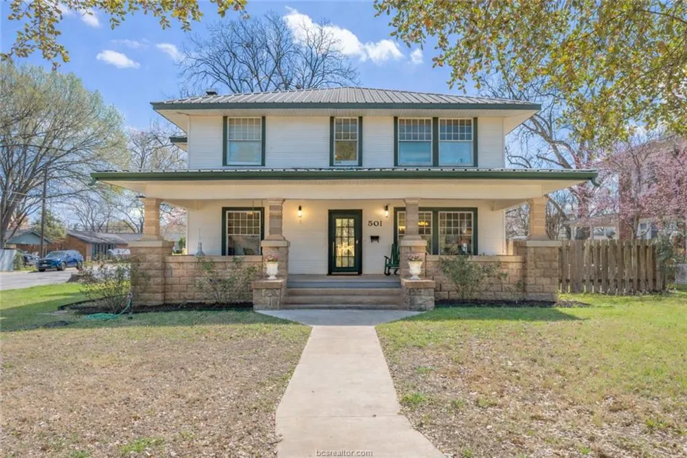 501 W Buck Street Caldwell, TX 77836