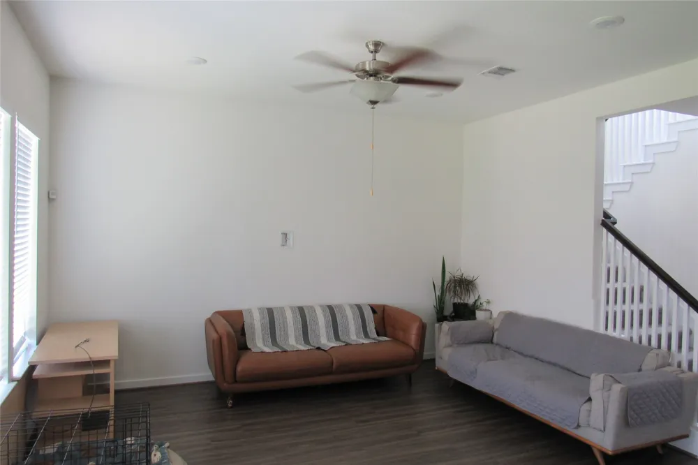 4337 Chapel Hill Street Round Rock, TX 78626