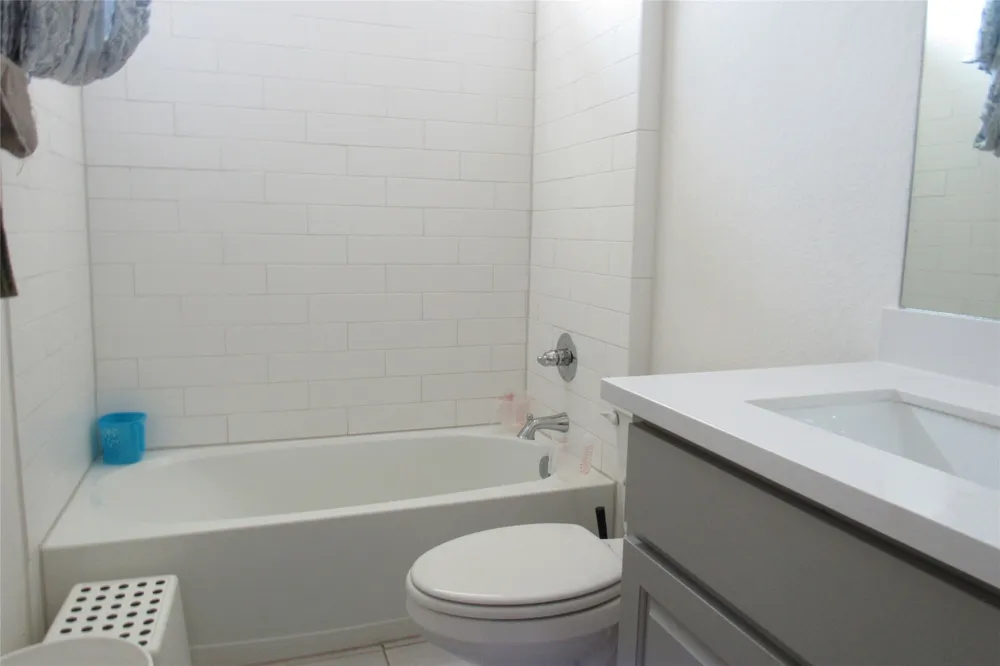 4337 Chapel Hill Street Round Rock, TX 78626
