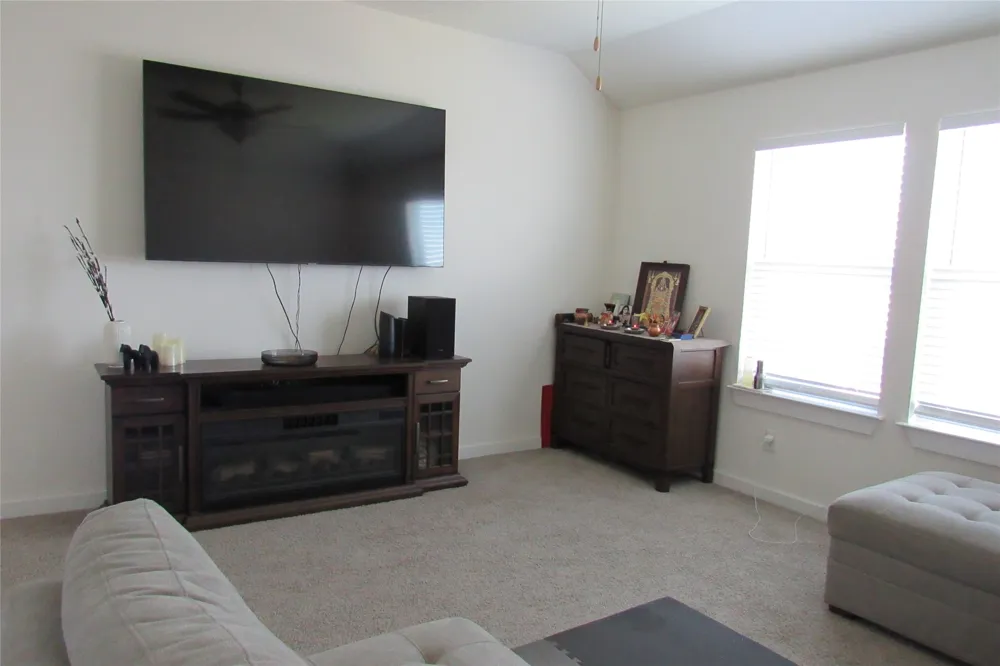 4337 Chapel Hill Street Round Rock, TX 78626