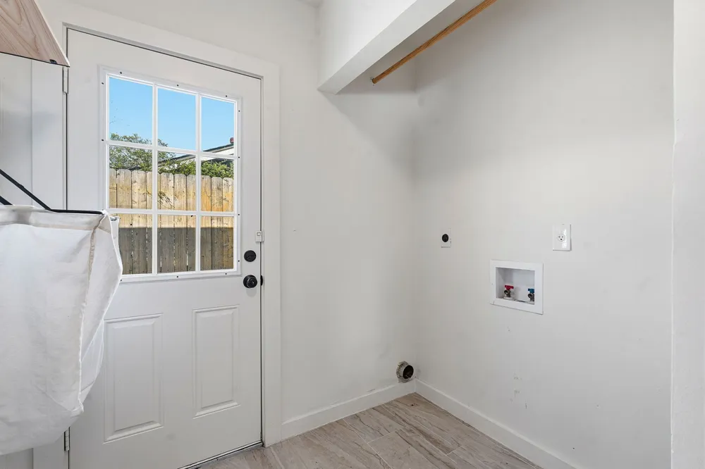 2612 Little John Lane Austin, TX 78704