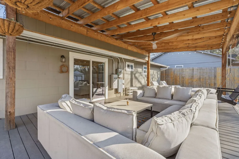2612 Little John Lane Austin, TX 78704