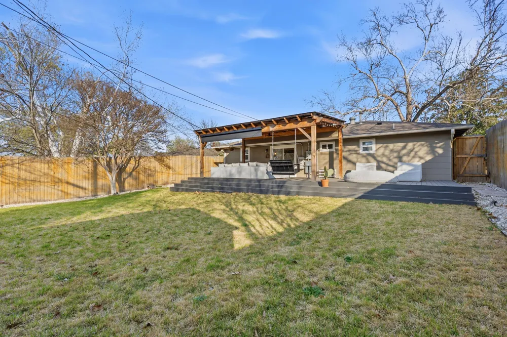 2612 Little John Lane Austin, TX 78704