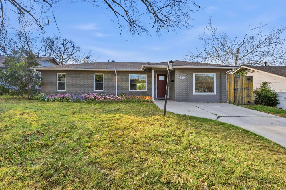 2612 Little John Lane Austin, TX 78704