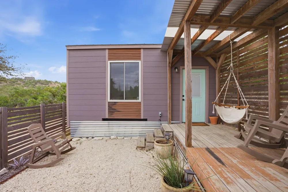 530 Pioneer Trail Dripping Springs, TX 78620