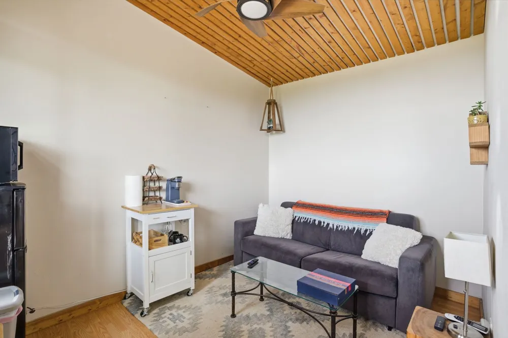 530 Pioneer Trail Dripping Springs, TX 78620