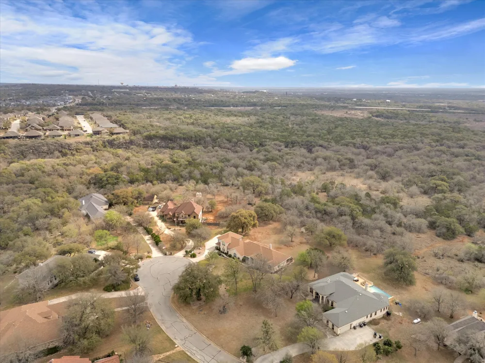 2235 Summit Ridge Drive San Marcos, TX 78666