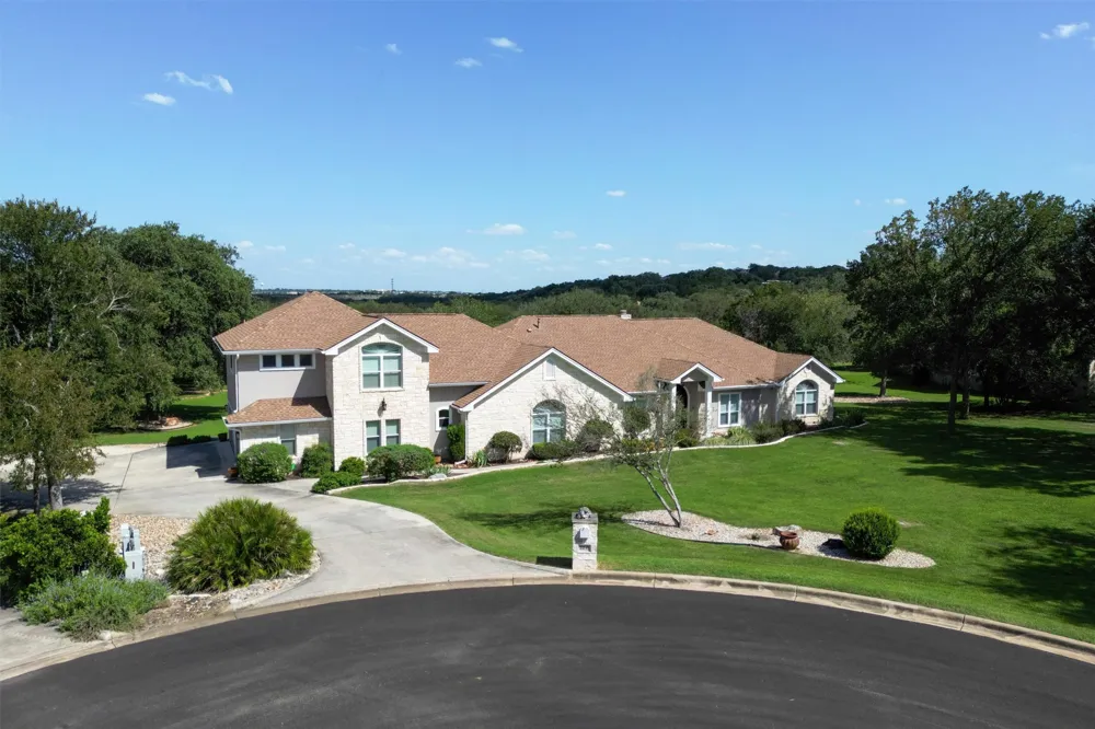 2235 Summit Ridge Drive San Marcos, TX 78666