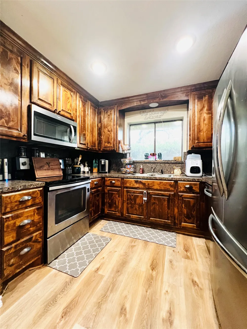 1904 Hoover Avenue Cameron, TX 76520