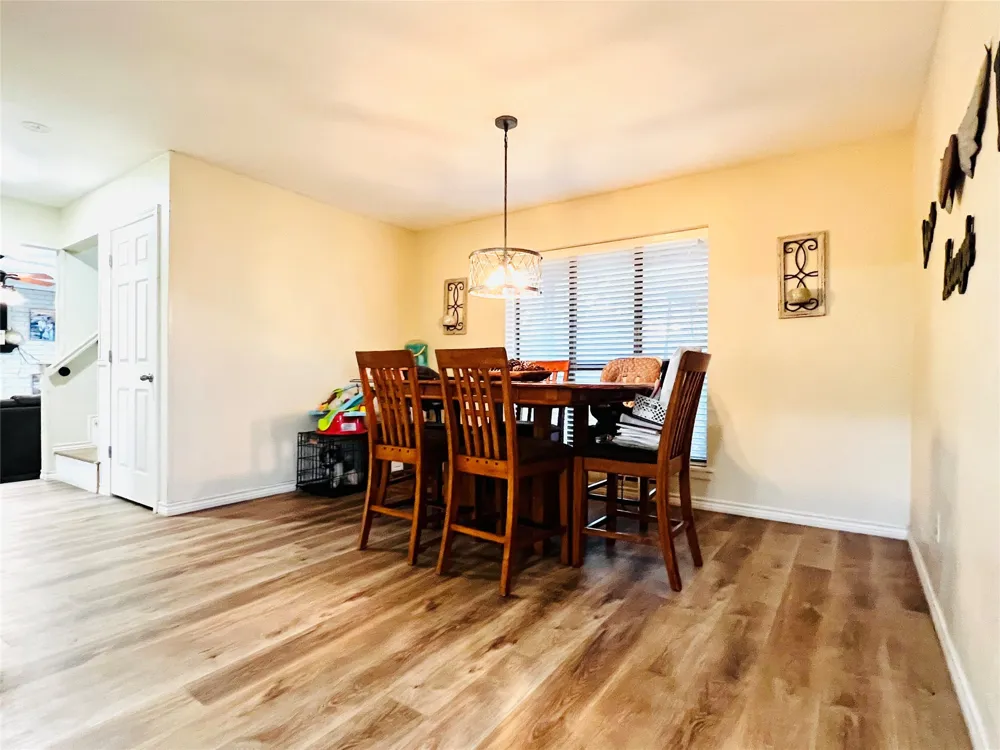 1904 Hoover Avenue Cameron, TX 76520