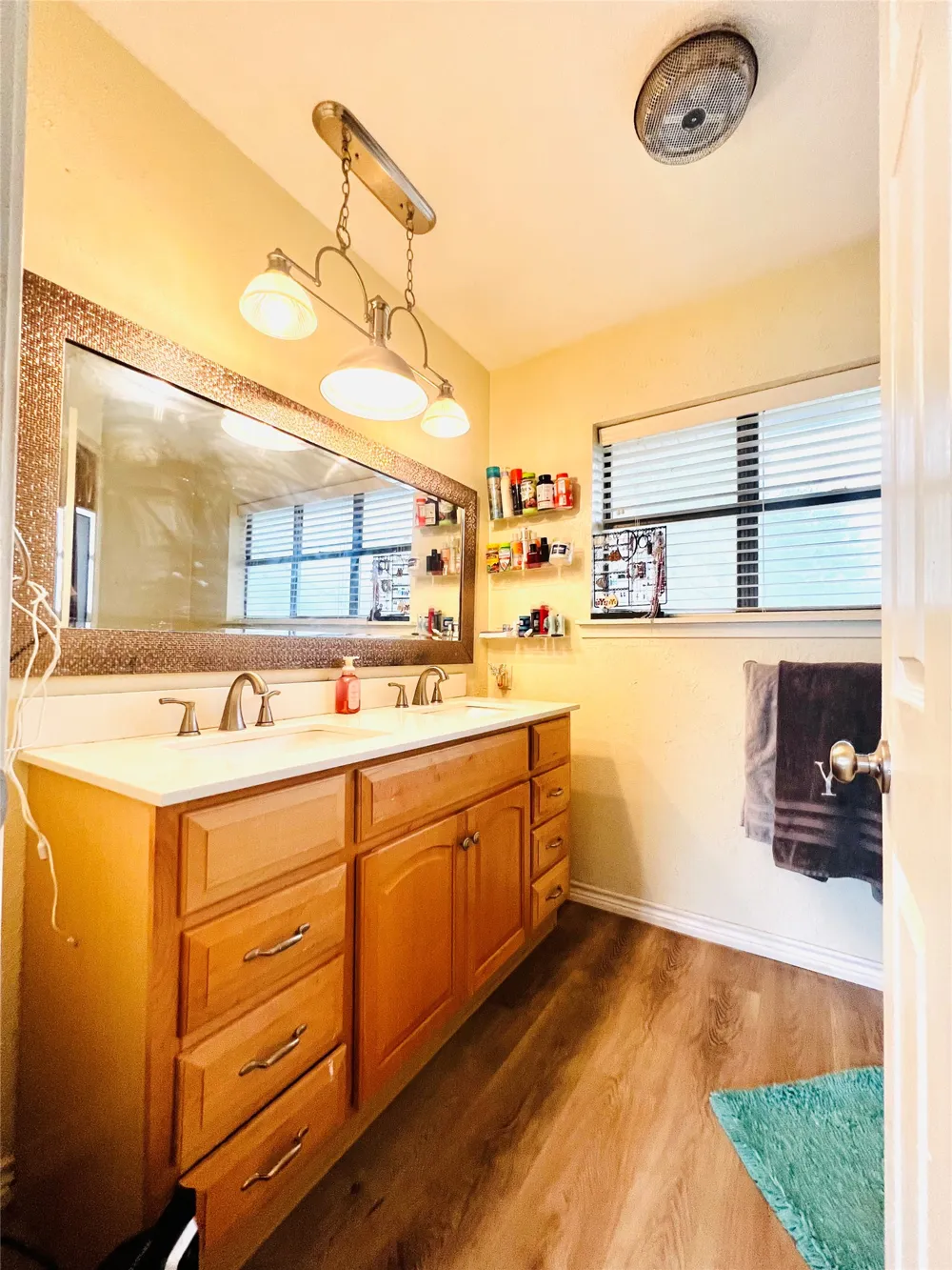 1904 Hoover Avenue Cameron, TX 76520